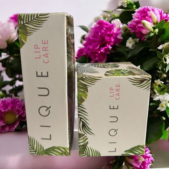 LIQUE -WOMAN OWNED Lip Masque &  Rejuvenating Lip Scrub NEW IN BOX - Picture 2 of 6